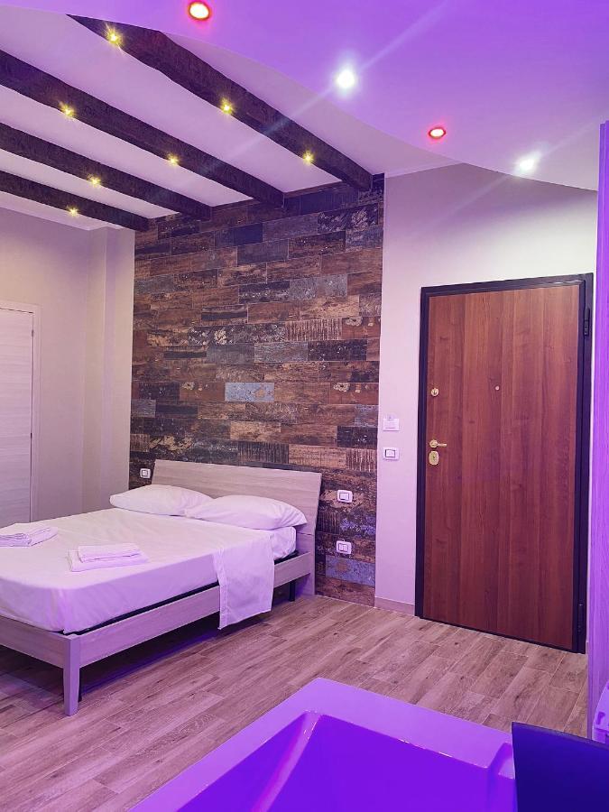 B&B New Paris & Suite Taranto Exterior photo